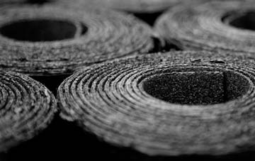 Toward bitumen roof disadvantages